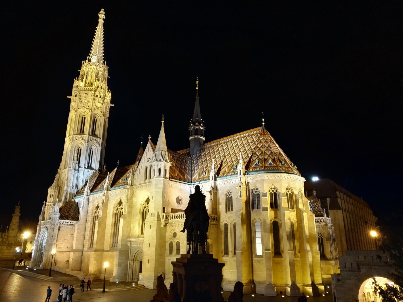 Budapešť - Kostel sv. Matyáše - noční